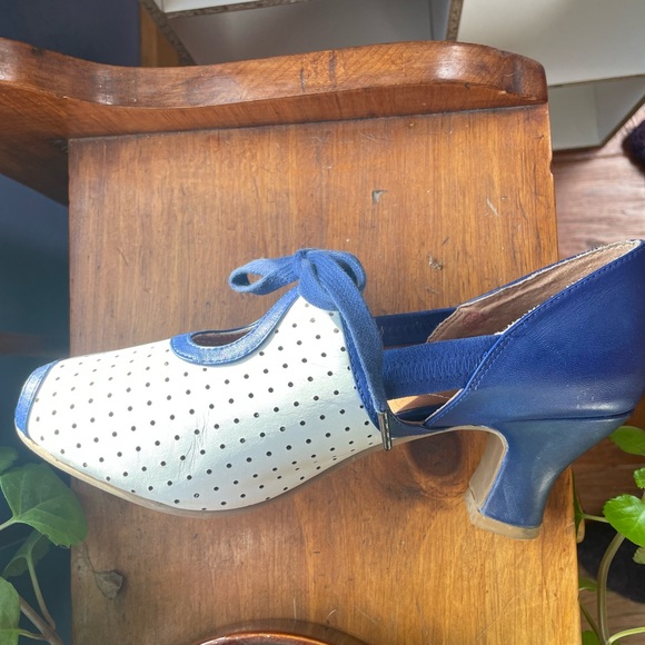 Royal Vintage Ginger in Blue, size 8 - Picture 6 of 7